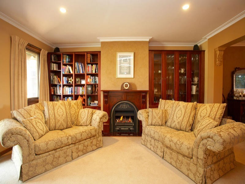 42 Monash Street, Melton South VIC 3338