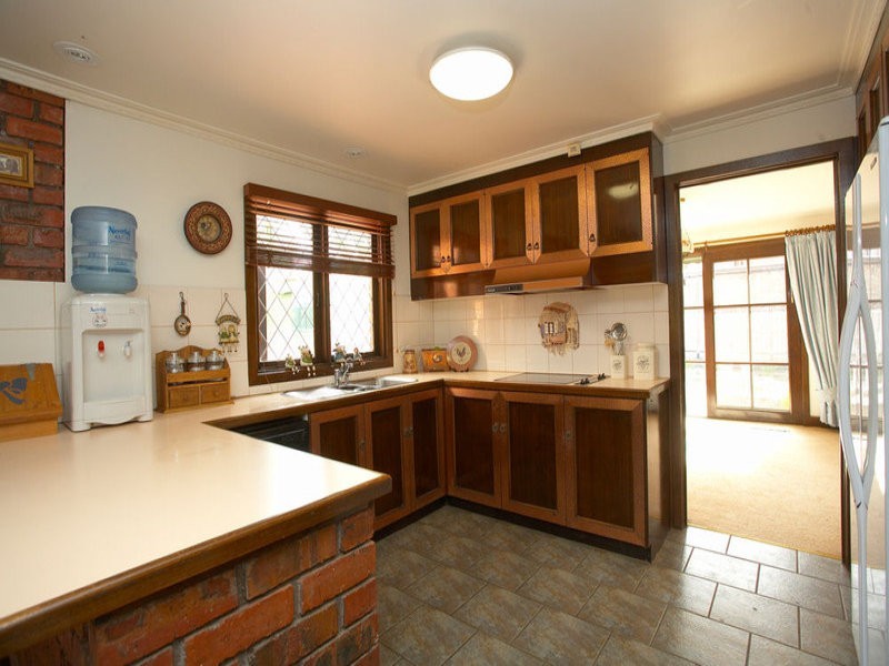 46 Burtons Road, Toolern Vale VIC 3337