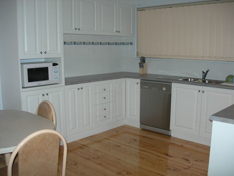 3 Manson Drive, Melton South VIC 3338