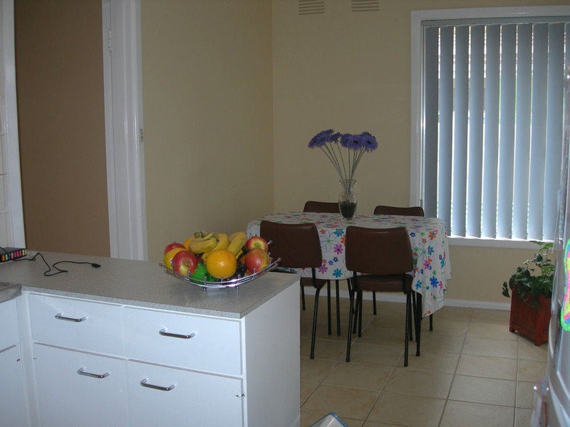 42 Vista Drive, Melton VIC 3337