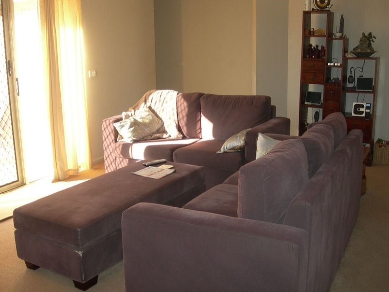 21 Glenfield Avenue, Melton West VIC 3337