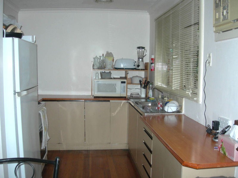 68 Hume Avenue, Melton South VIC 3338