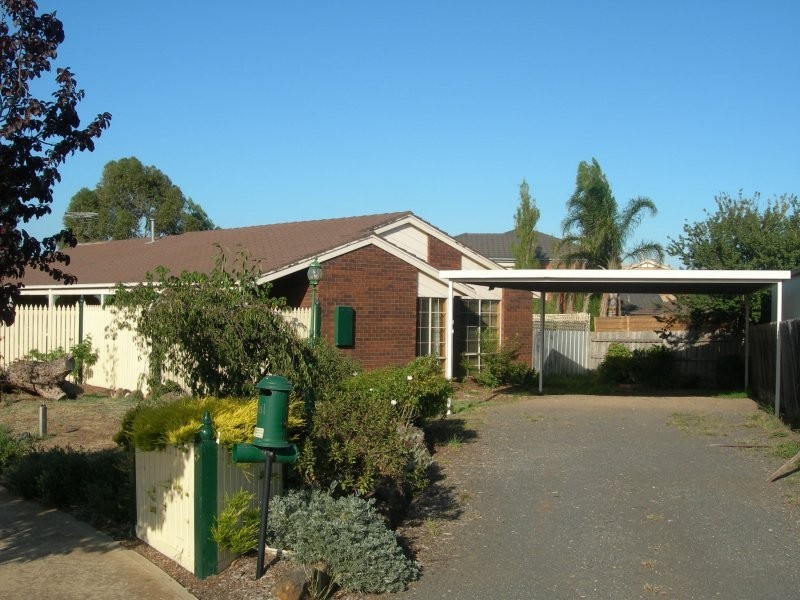 5 Oorindi Close, Kurunjang VIC 3337