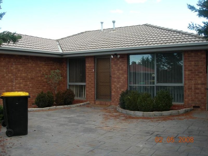 69 Mowbray Crescent, Kurunjang VIC 3337