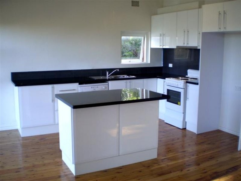 10 Aitken Ave, Queenscliff NSW 2096