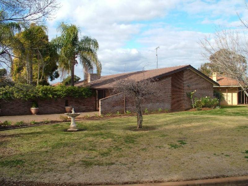 3 Osborne Place, Dubbo NSW 2830