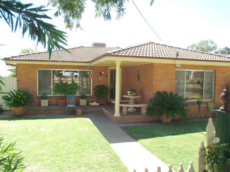 5 Bent St, Dubbo NSW 2830