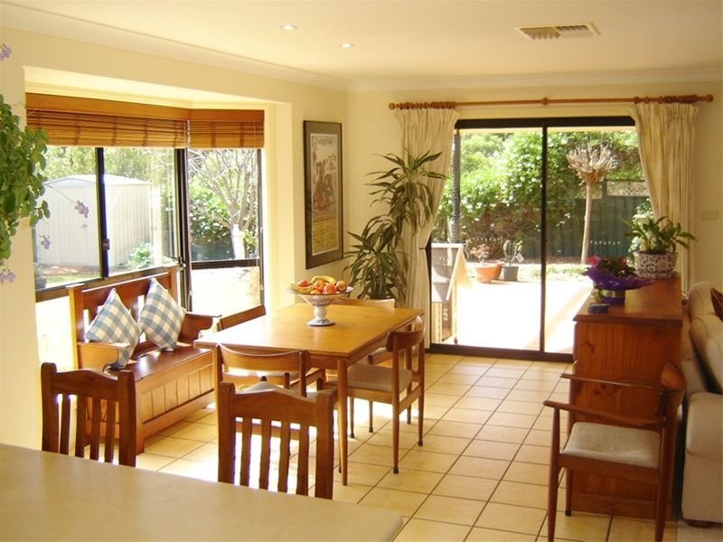 6 Oakmont Avenue, Dubbo NSW 2830