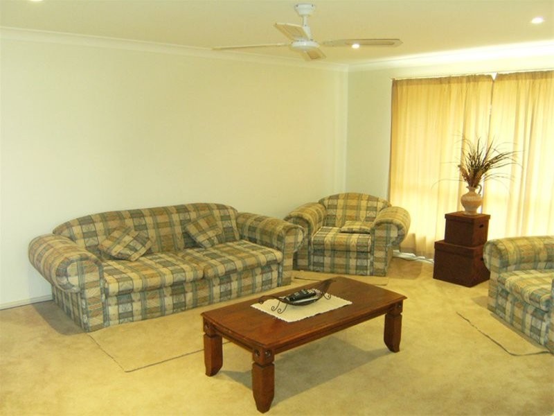 12 Savoy Place, Dubbo NSW 2830