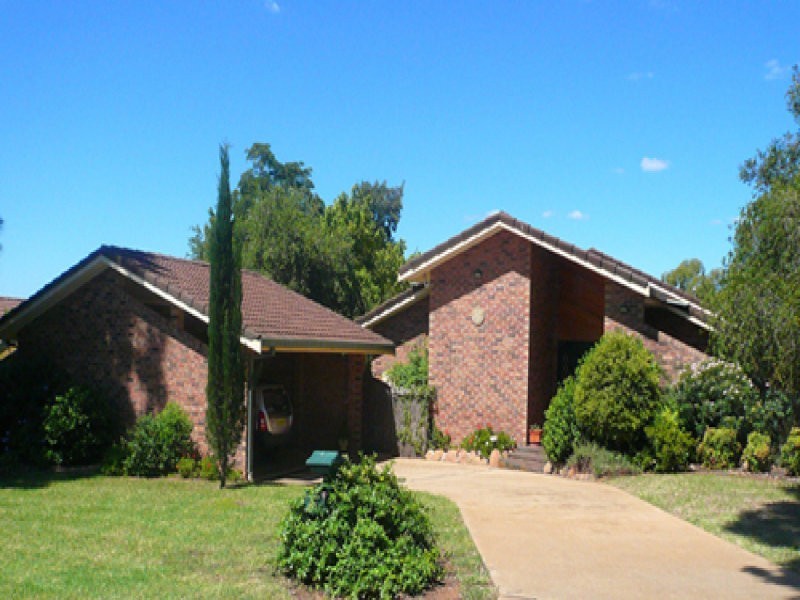 35 Bell Avenue, Dubbo NSW 2830