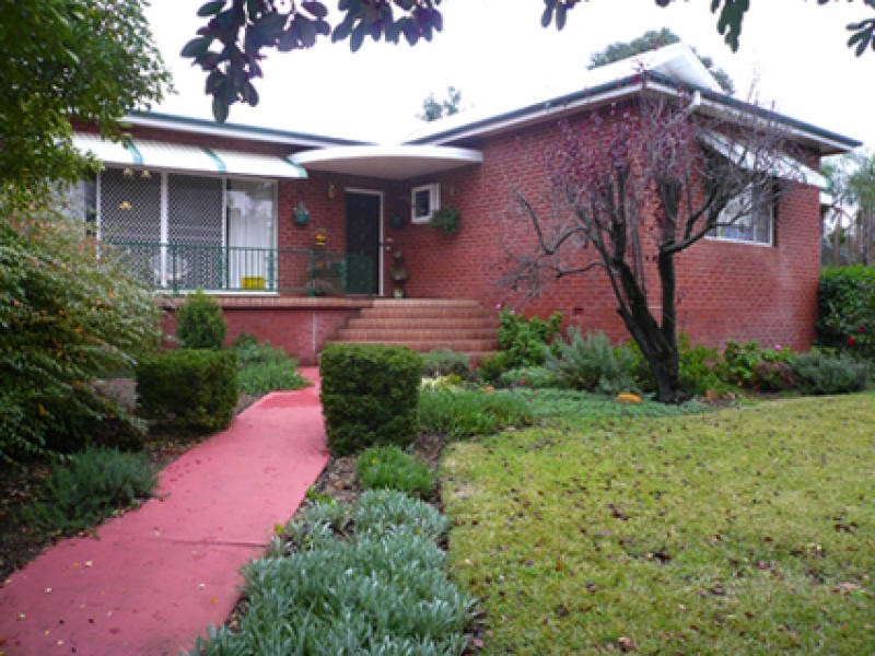 43 Stonehaven Avenue, Dubbo NSW 2830