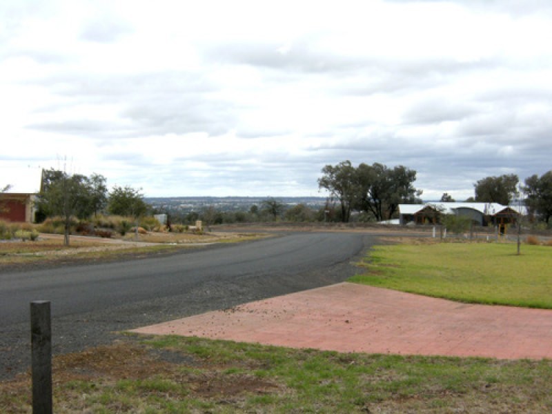5 Harrison Place, Dubbo NSW 2830