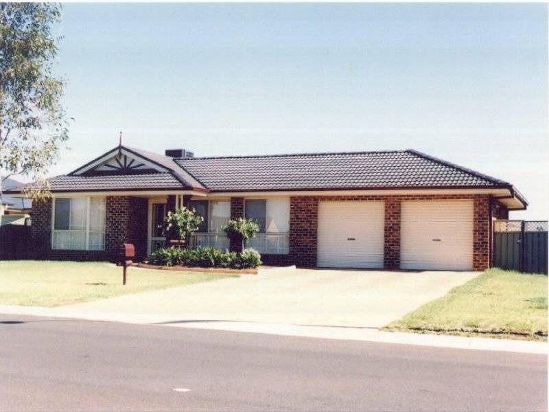 38 Castlereagh Avenue, Dubbo NSW 2830