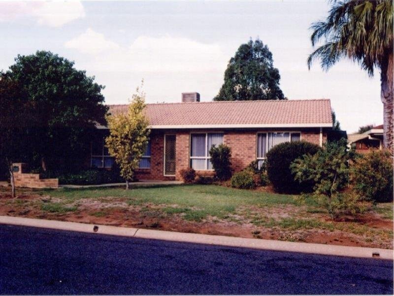 72 Sturt Circle, Dubbo NSW 2830