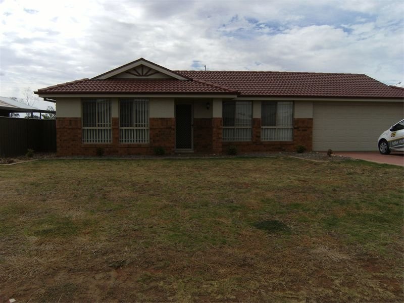 4 Cardiff Arms Avenue, Dubbo NSW 2830
