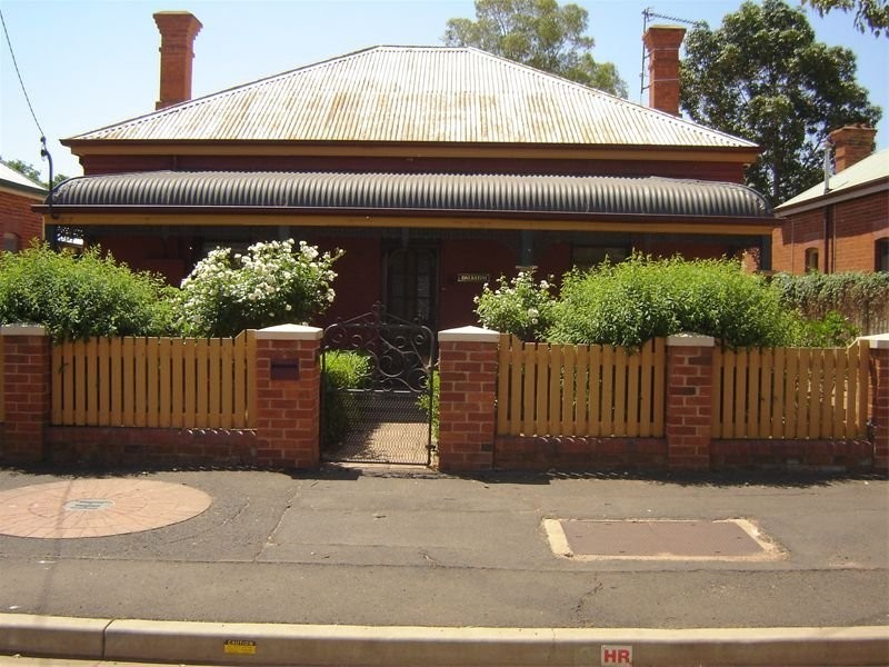 114 Bultje Street, Dubbo NSW 2830