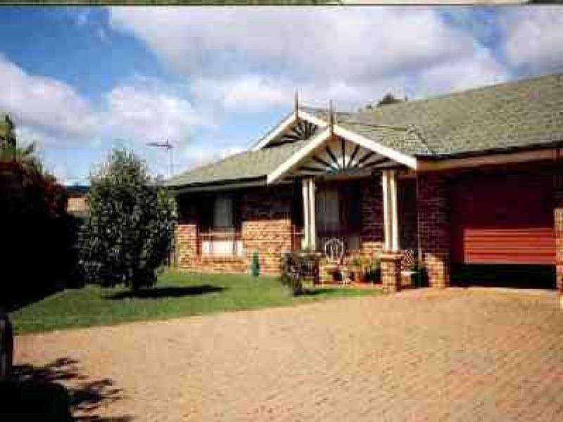 6B John Glenn Place, Dubbo NSW 2830