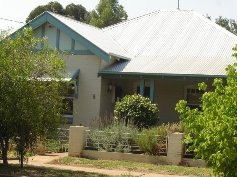 8 Quinn Street, Dubbo NSW 2830