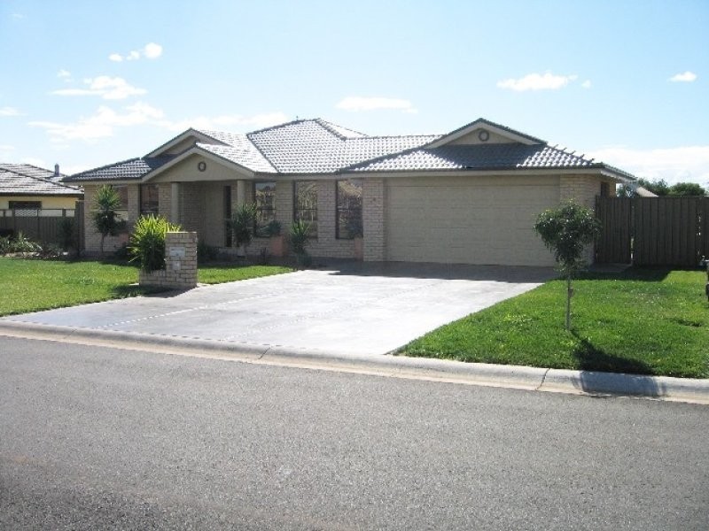 10 Cronin Place, Dubbo NSW 2830