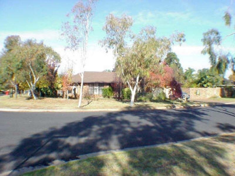 2 Nelson Place, Dubbo NSW 2830