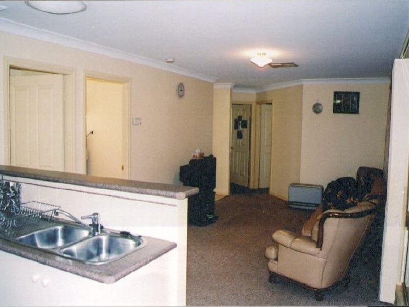 8 Barwon Way, Dubbo NSW 2830