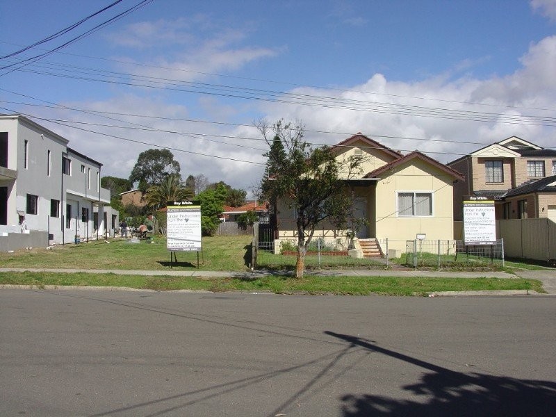 30 Flinders Road, Earlwood NSW 2206