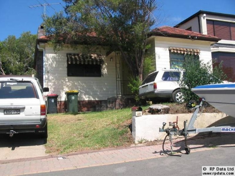 28 River St, Earlwood NSW 2206