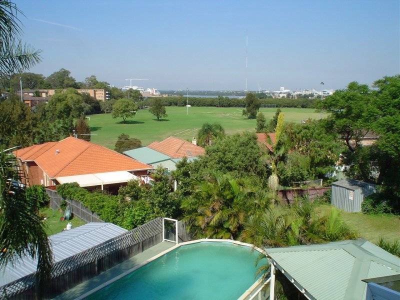 84 Constitution Road, Meadowbank NSW 2114