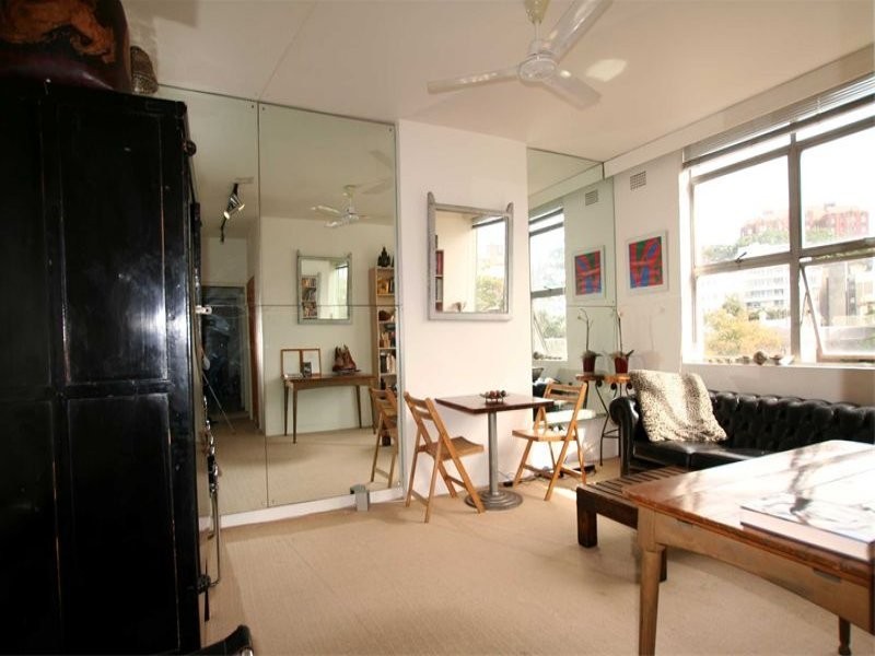 1 Holdsworth Avenue, Elizabeth Bay NSW 2011