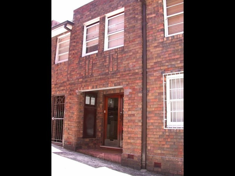 2 Kurraghein Avenue, Rushcutters Bay NSW 2011