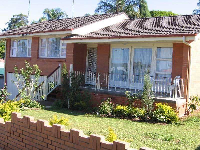 84 Gatton St, Mount Gravatt East QLD 4122