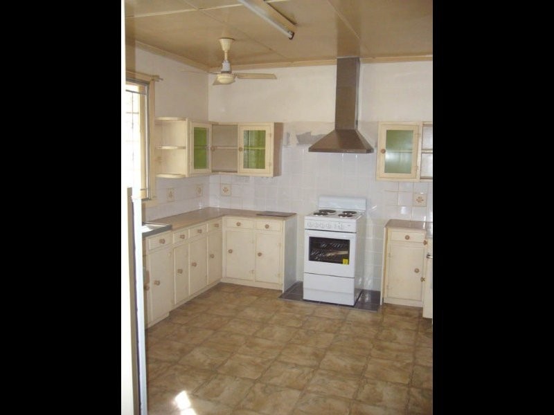 12 Rise St, Mount Gravatt East QLD 4122