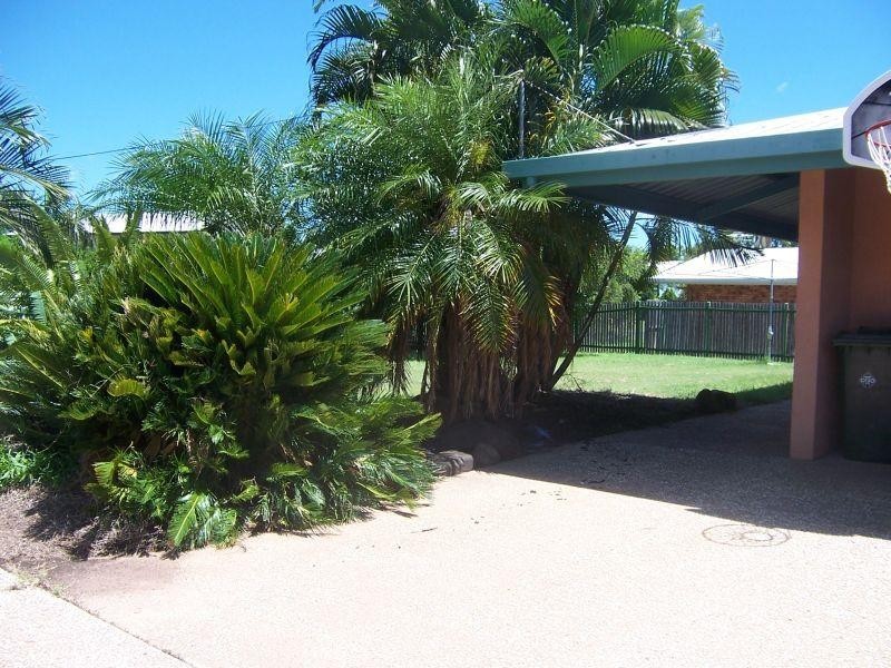 8 Roseanne Road, Emerald QLD 4720