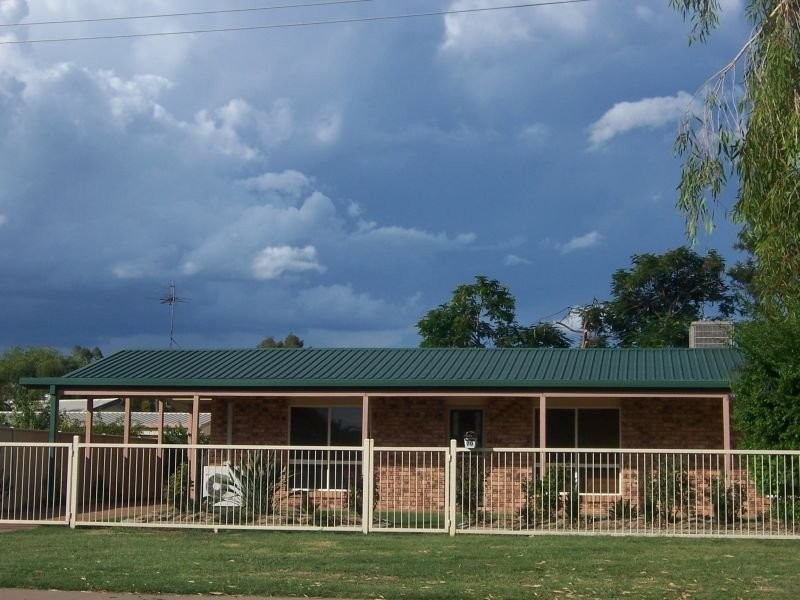 70 Gray Street, Emerald QLD 4720