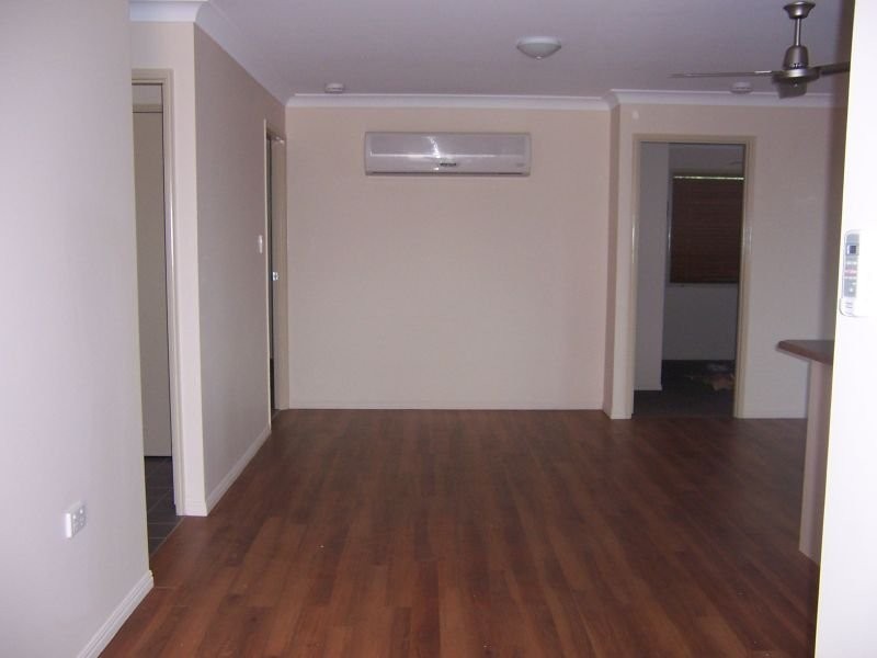 3 Vicki Close, Emerald QLD 4720