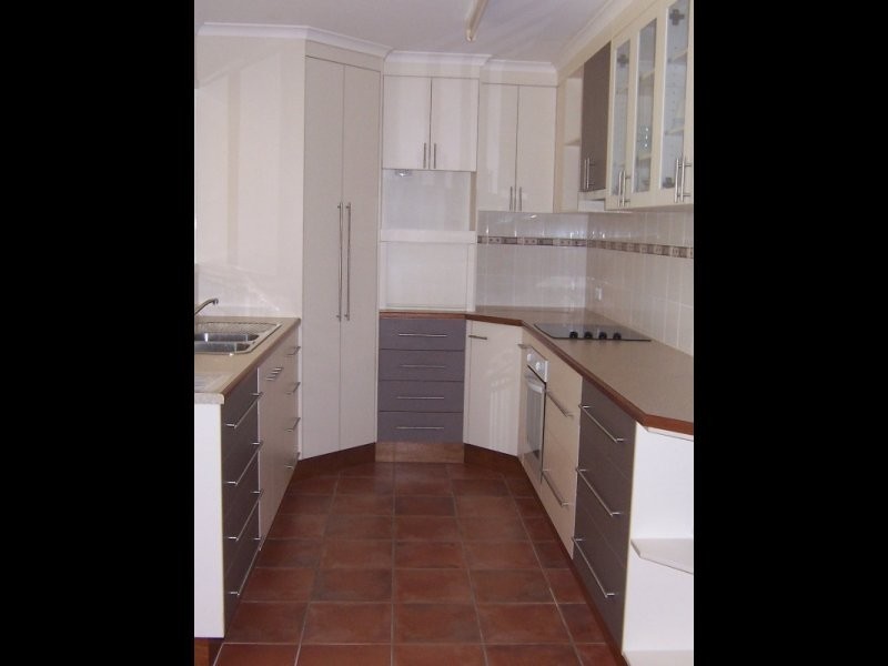 72 Gray, Emerald QLD 4720