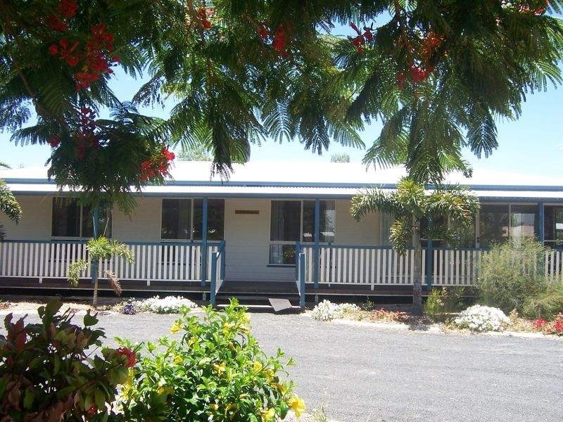 22 Coaker Drive, Emerald QLD 4720