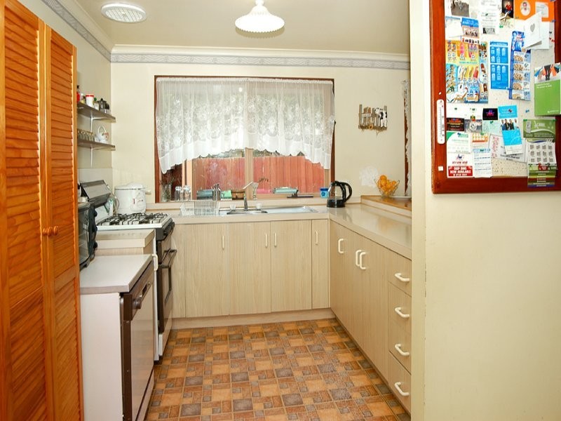 11 Silverton Court, Craigieburn VIC 3064
