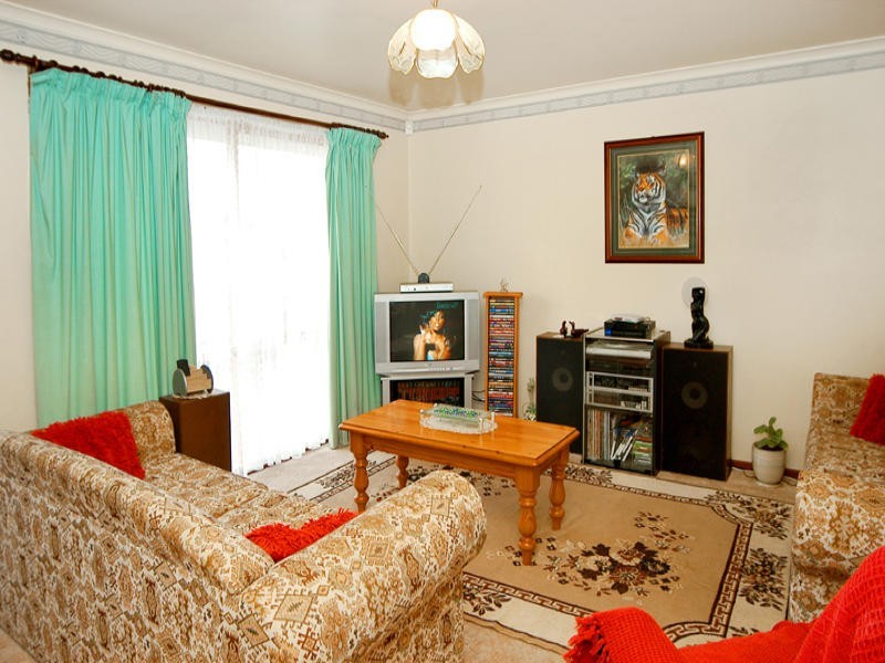 11 Silverton Court, Craigieburn VIC 3064