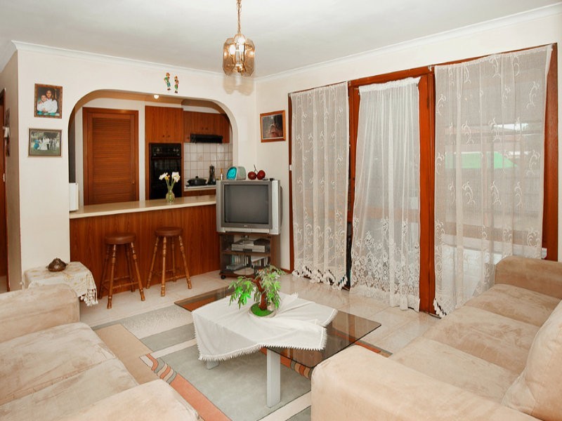 7 Whitfield Court, Mill Park VIC 3082