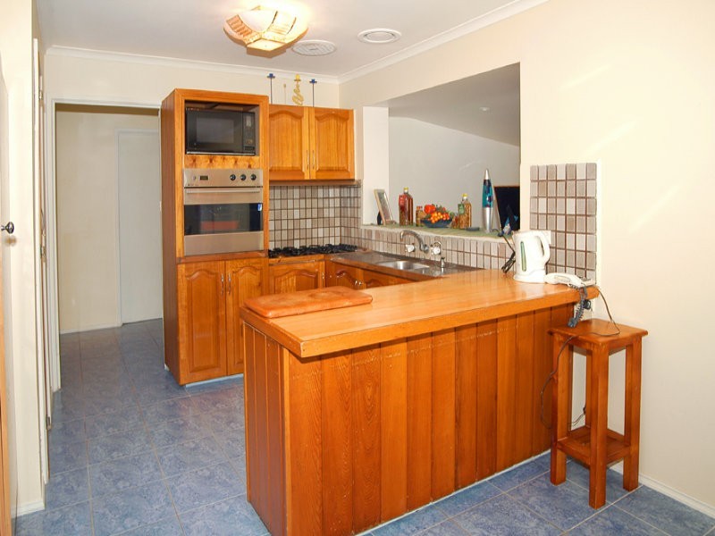 2 Gilbert Court, Lalor VIC 3075