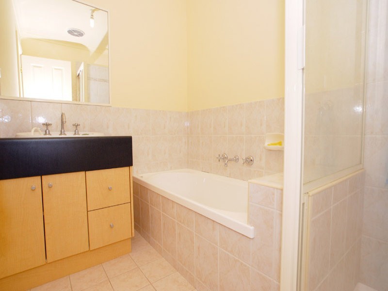 12 Trinity Way, South Morang VIC 3752