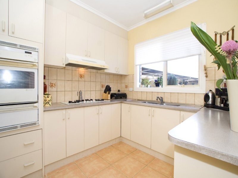 3 Lukin Court, Mill Park VIC 3082