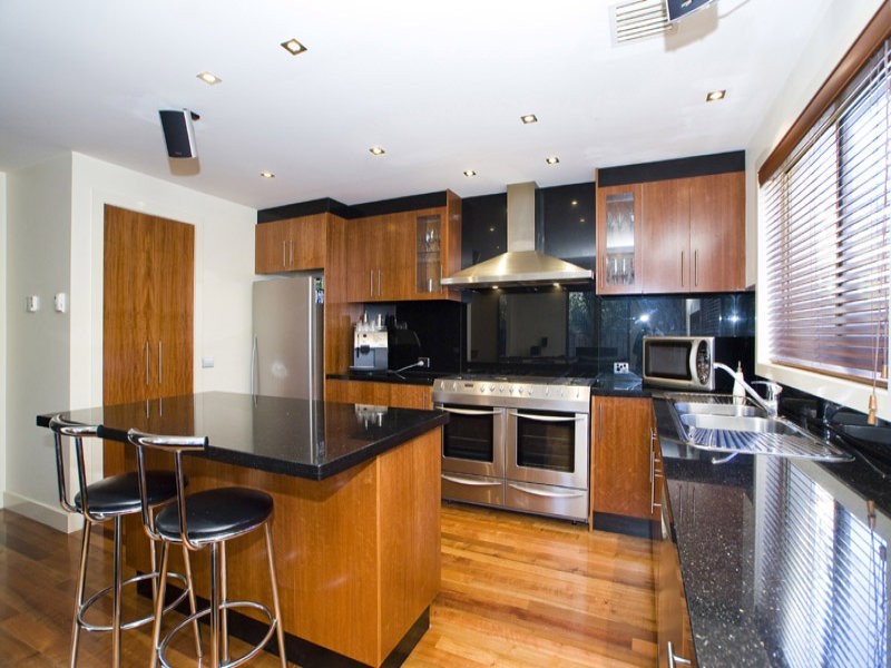 19 Vista Way, South Morang VIC 3752