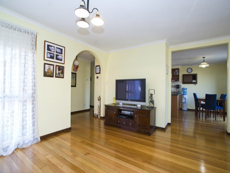 16 Karri Grove, Epping VIC 3076