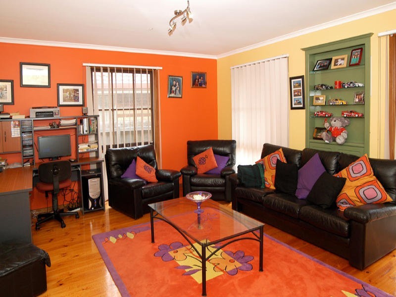 1/1 Radiata Court, Mill Park VIC 3082