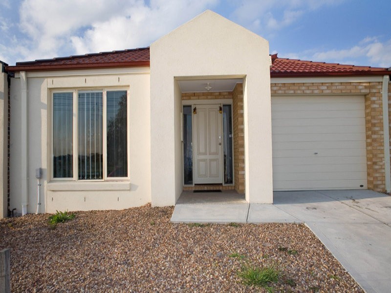 11 Shaftesbury Drive, Epping VIC 3076