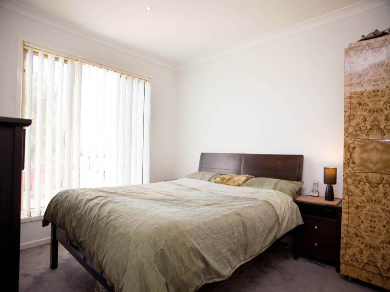 11 Shaftesbury Drive, Epping VIC 3076