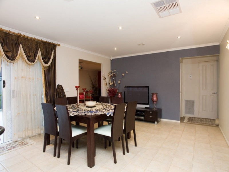 2 Rocky Court, Epping VIC 3076