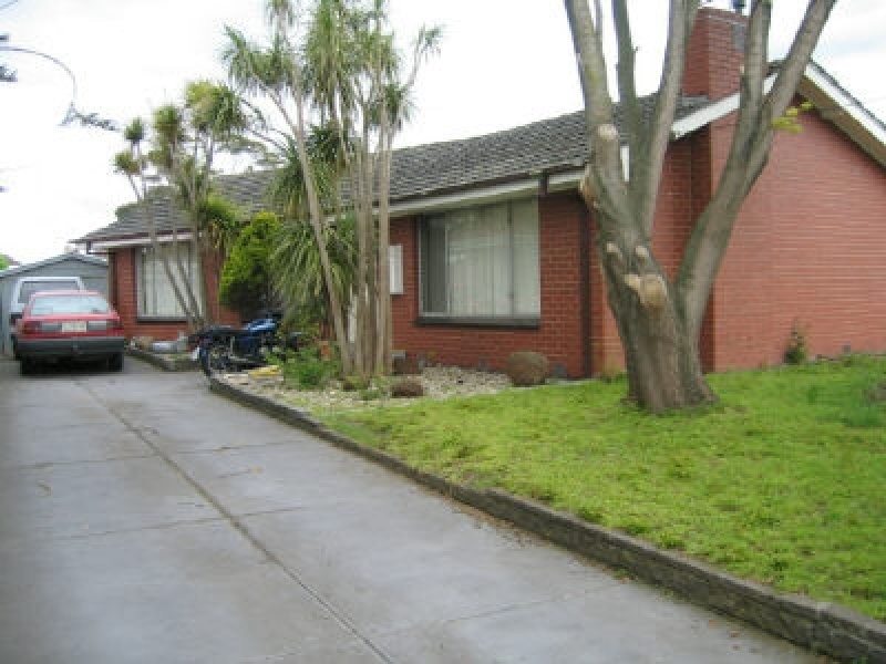 15 Lloyd Avenue, Epping VIC 3076